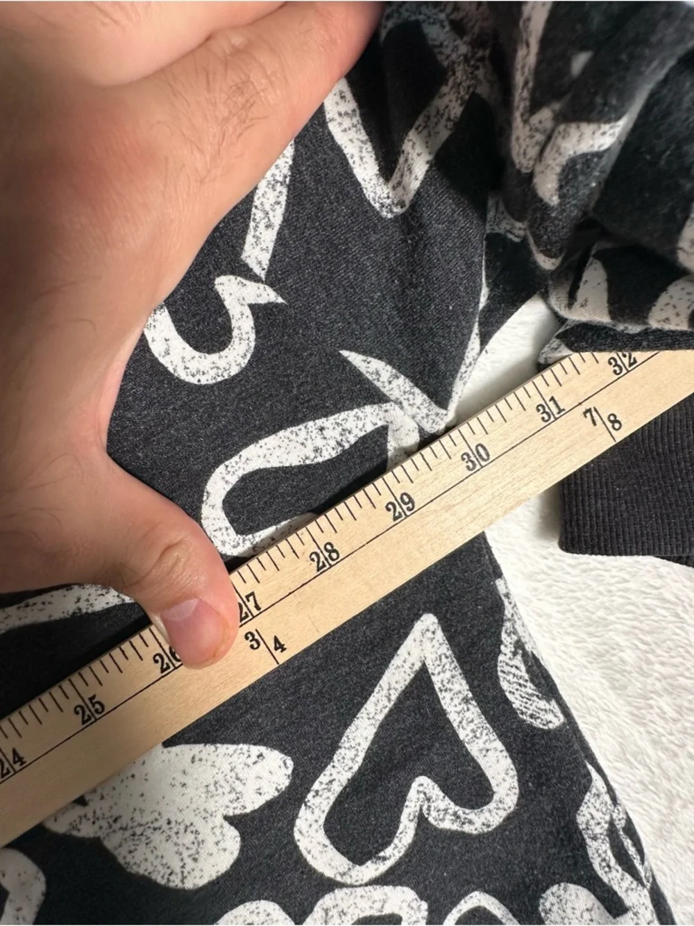 TORRID Black White Heart Print Cozy Sweatshirt Plus Size 4 4X Oversized lovecore - Picture 5 of 8